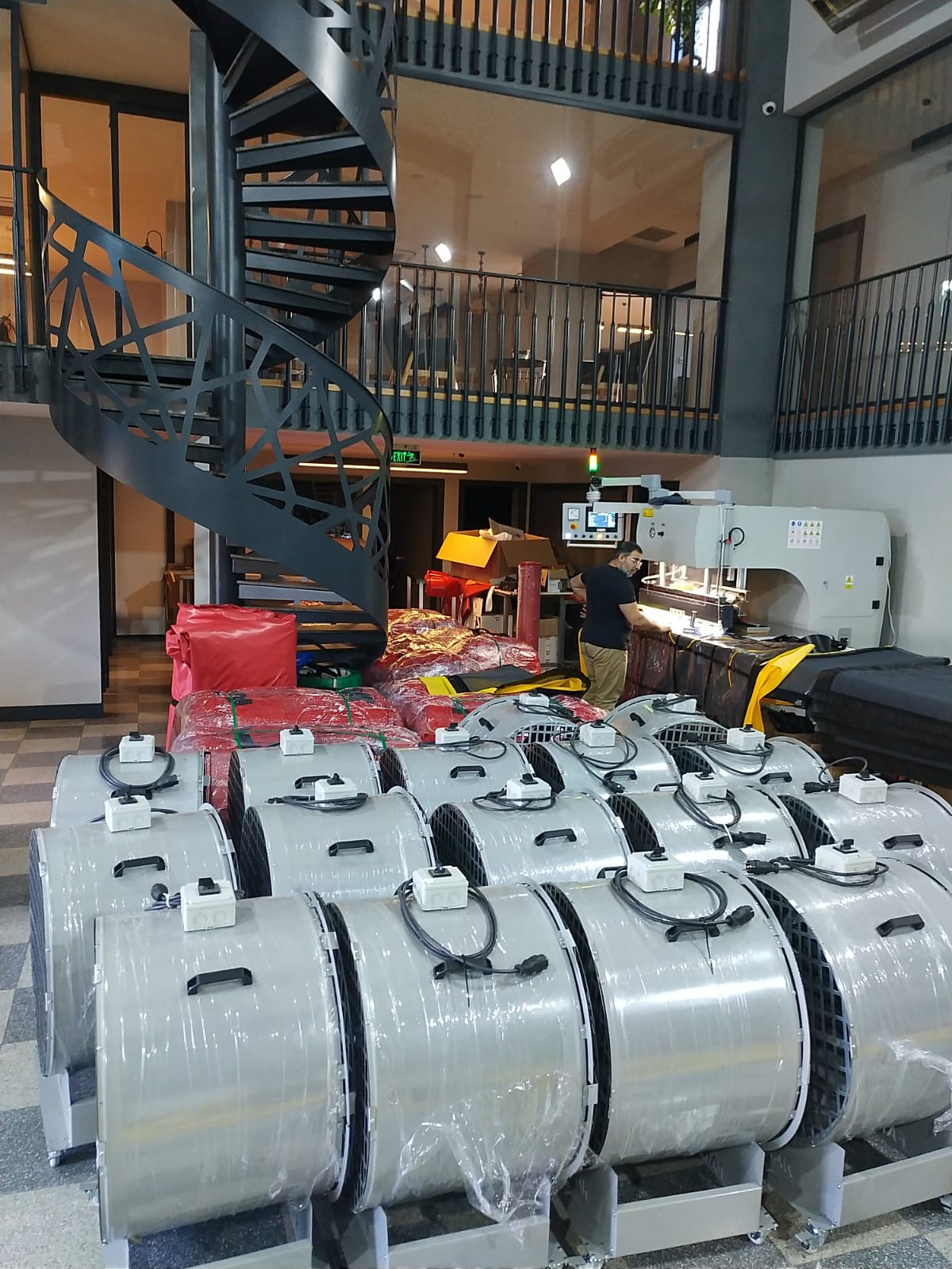 Sönmeztent’ten Irak İtfaiyesine 20 Adet SMZ-30 Güvenli Atlama Minderi İhracatı